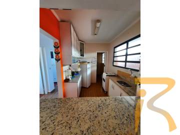 Apartamento no bairro Jardim Três Marias, Frente ao Mar