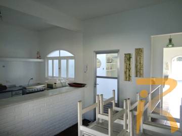 Casa no bairro Belmira Novaes, Lado Praia